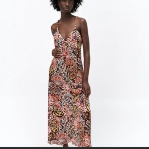 ZARA PRINT DRESS BORDEAUX/ECRU IN SIZE M